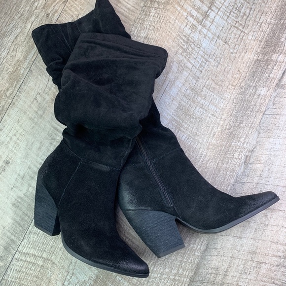 Charles By Charles David Black Suede 